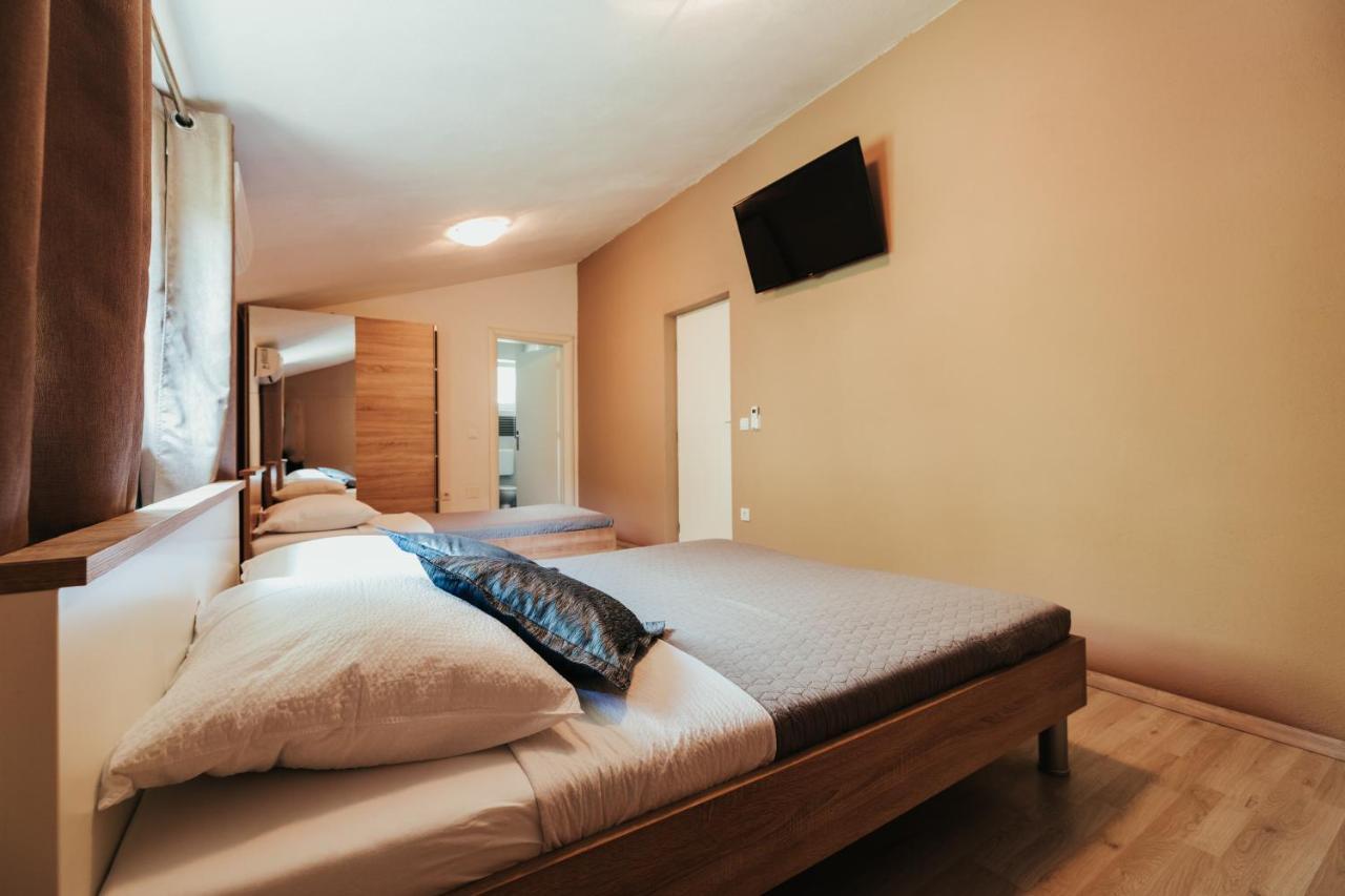 Maestral Apartman Veliko Brdo  Kültér fotó